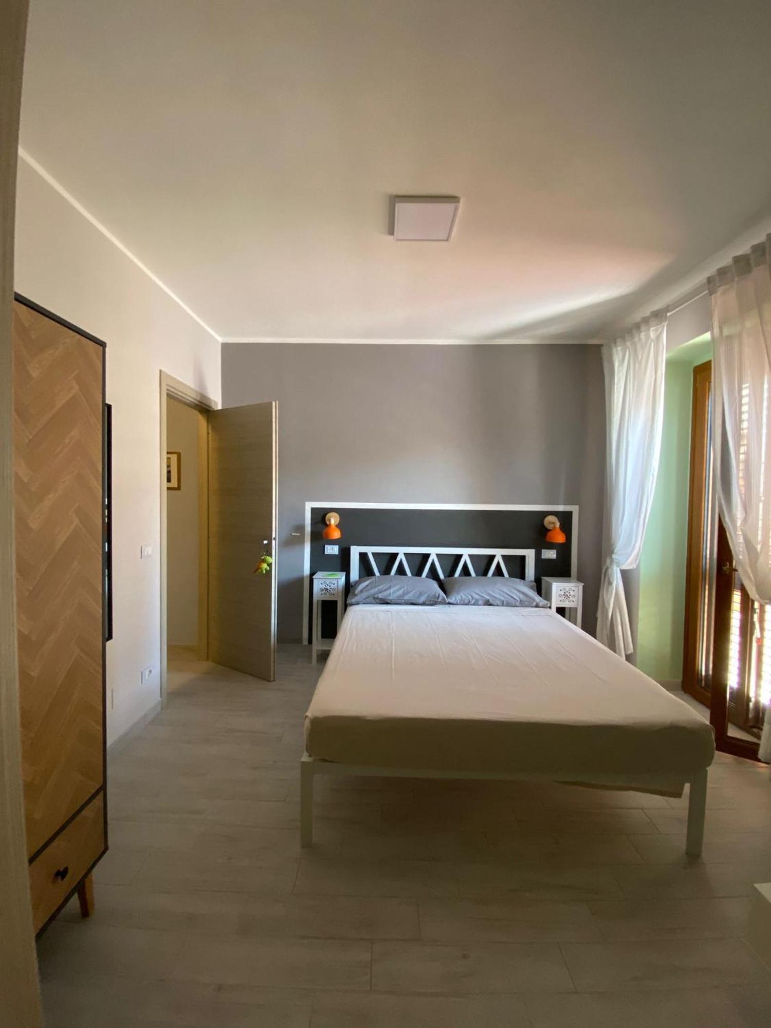 La Terrazza Nel Borgo Hotell Tortora Eksteriør bilde