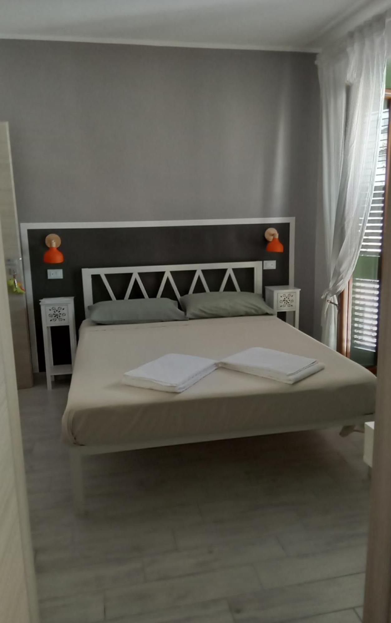 La Terrazza Nel Borgo Hotell Tortora Eksteriør bilde